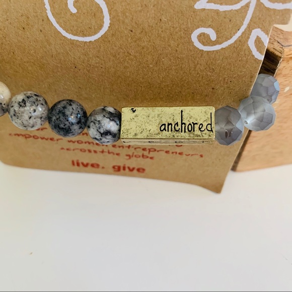 NWT Bops Anchored Crystal and Stone Bracelet - Picture 2 of 4